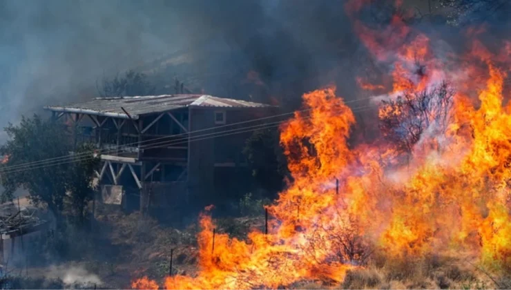 İzmir’de Bulunan Orman Yangınları Yerleşim Yerlerine Sıçradı!