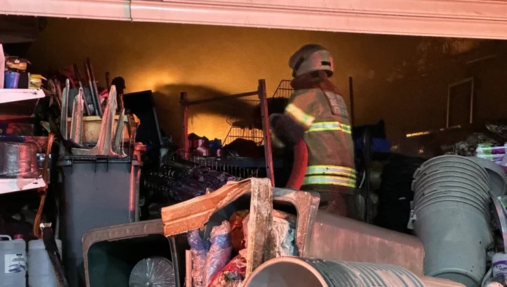 Gıda Çarşısı’ndaki yangın kısa sürede söndürüldü