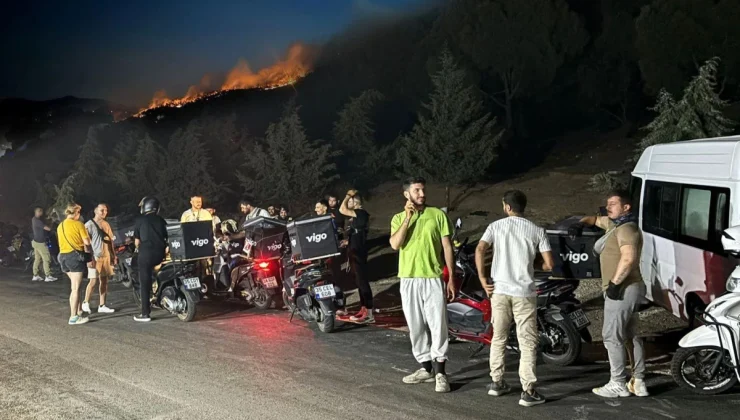 İzmir’de Moto Kuryelerden Etkileyici Yardım!