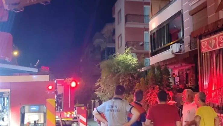 Ödemiş’te Çatı Yangını Korkuttu