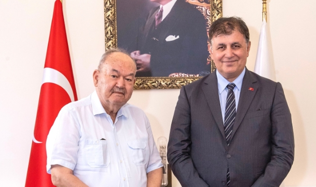 Dr. Burhan Özfatura, Dr. Cemil Tugay’ı ziyaret etti!