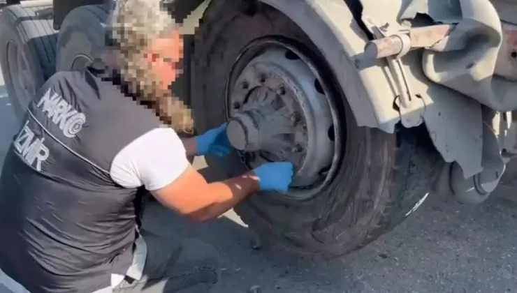 İzmir’de Durdurulan TIR’da 50 Kilo Metamfetamin Ele Geçirildi