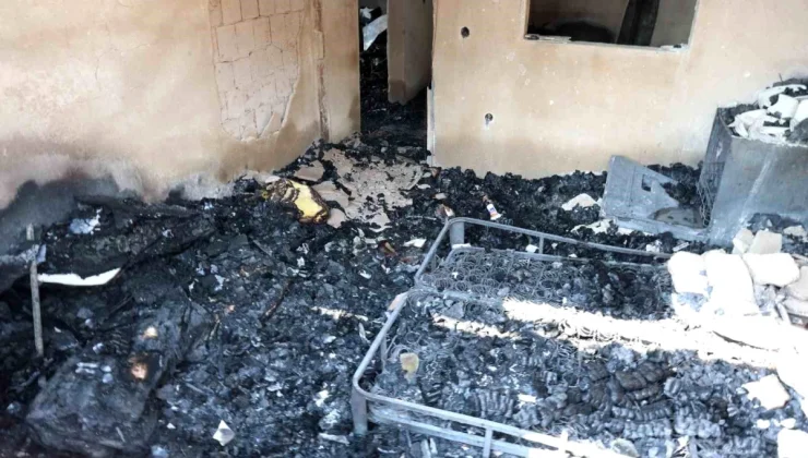 Yangında son saniyede kurtuldular!