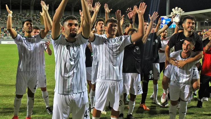 Bornova 1877: İç Sahada Rakiplerine Şok!