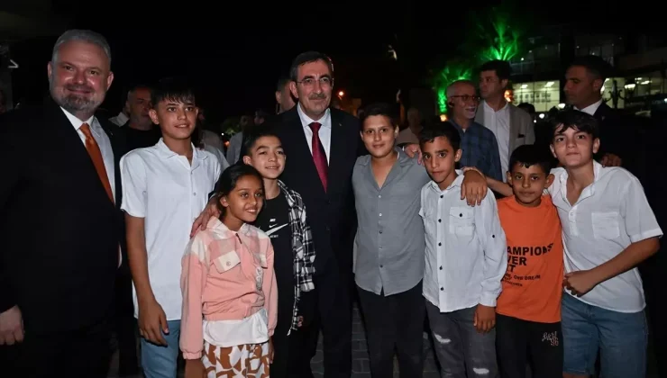 Cevdet Yılmaz, Menemen’de Vatandaşlarla Buluştu