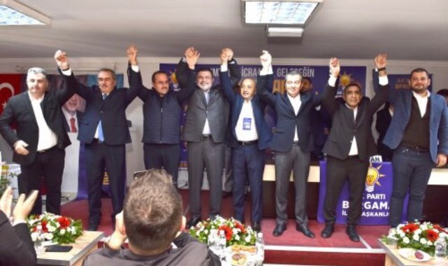 Bergama’da AK Parti Coşkuyla Yeniden Seçildi
