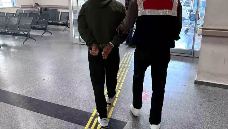 İzmir’de PKK Üyesi 3 Suriye Şüpheli Yakalandı