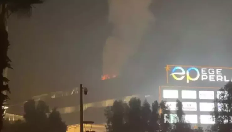 Ege Perla AVM’de Yangın! 3 Kişi Hastaneye Kaldırıldı