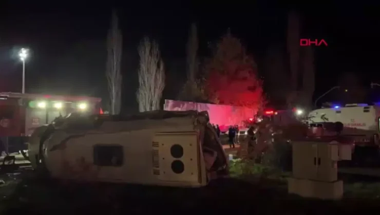 İzmir’de Zincirleme Trafik Kazası: 2 Ölü, 7 Yaralı