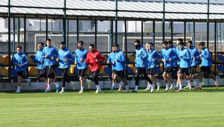 Menemen FK, Kadroda Temizlik Yapıyor!