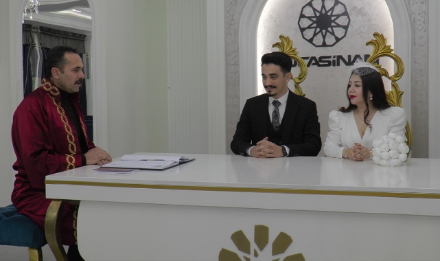 Çiftler 12.12.2024’te Özel Nikahlar Yapıyor!
