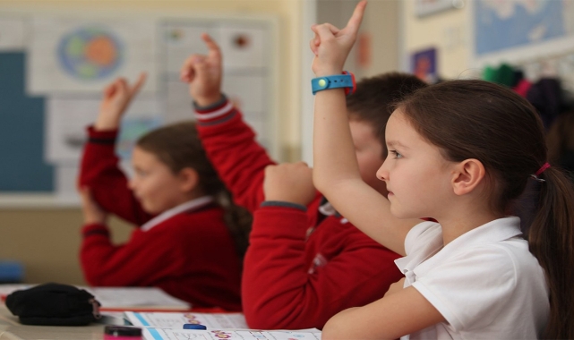 Okul Kıyafet Yönetmeliğinde Önemli Değişiklik!