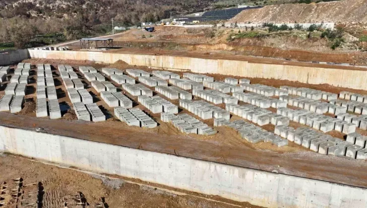 İzmir’de Yeni Mezarlık Alanı Açılıyor: 7 Bin 742 Kapasite