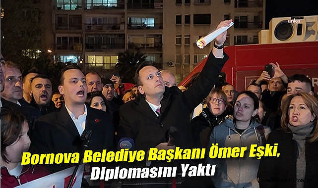 İmamoğlu’na Destek İçin Diploma Ateşi!