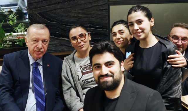 Erdoğan Kafede Vatandaşlarla Çay Keyfi Yaptı!