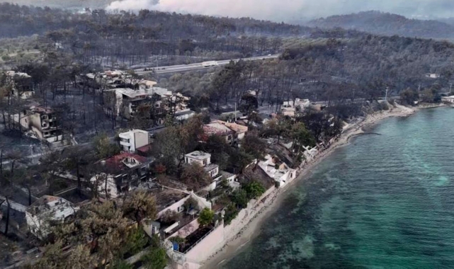 Çanakkale’de Korkutan Yangın: Villalar Kül Oldu!