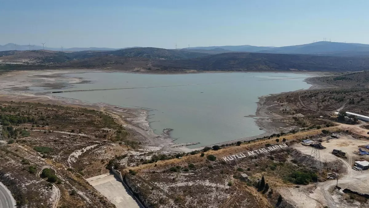 İzmir’de Kuraklık: 1 Milyon Kişi Susuzluk Riski Altında!