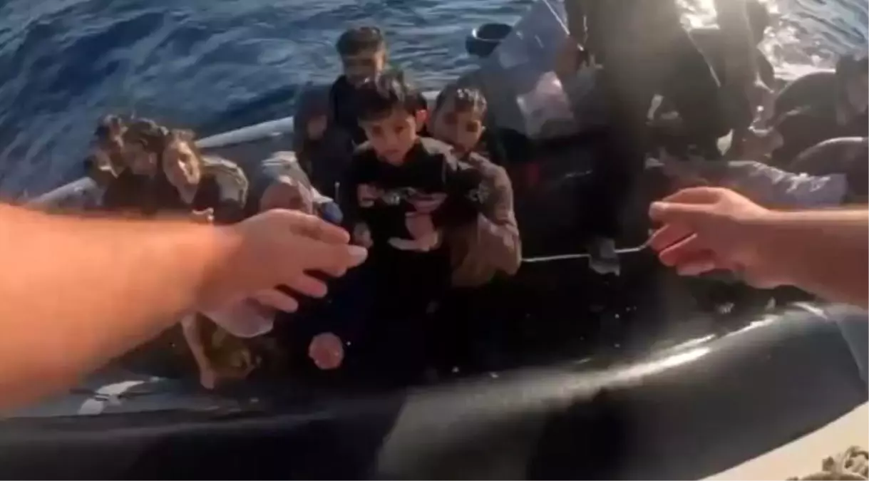 İzmir’de 36 Göçmen Kurtarıldı, Hayat Bağışlandı!