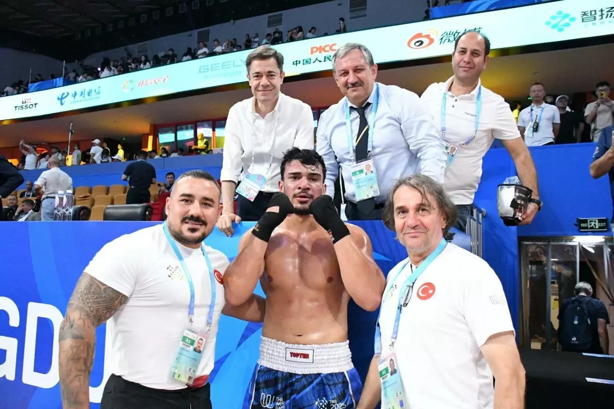 Emin Özer, Kırık Ayağıyla Gümüş Madalya Kazandı!