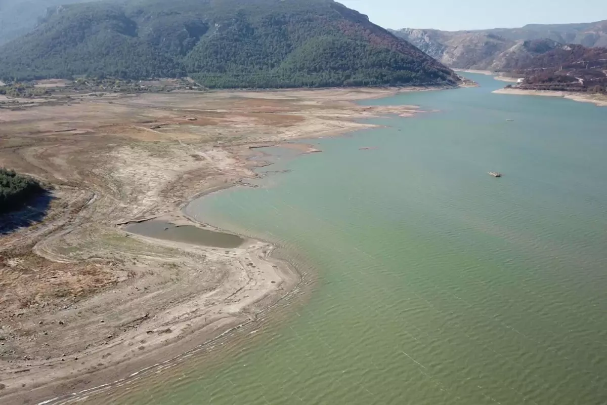İzmir’de Su Seviyesi Kritik Düşüşte, Önlemler Alındı!