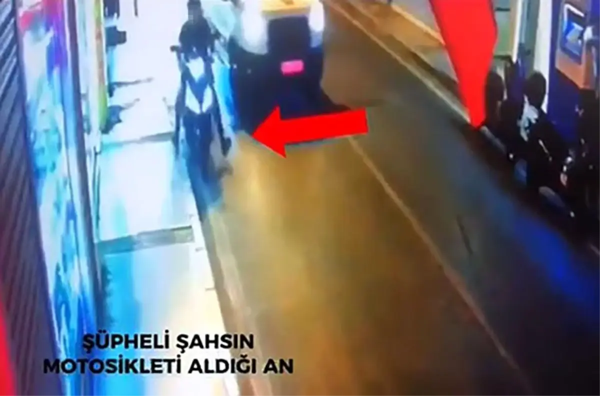 İzmir’de Motosiklet Hırsızları Yakalandı!