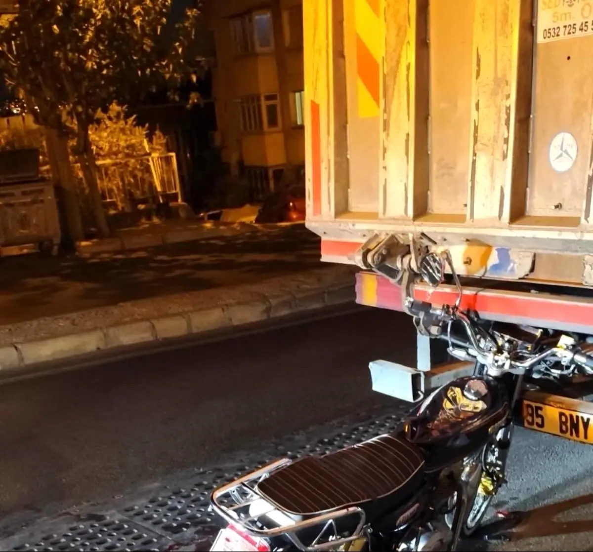 İzmir’de Motosiklet Kazasında 1 Ölüm, 1 Yaralı!