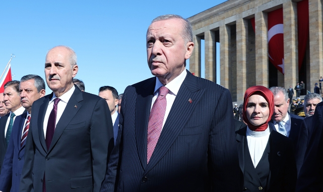 Erdoğan, Anıtkabir’de Cumhuriyet Bayramı’nı kutladı!