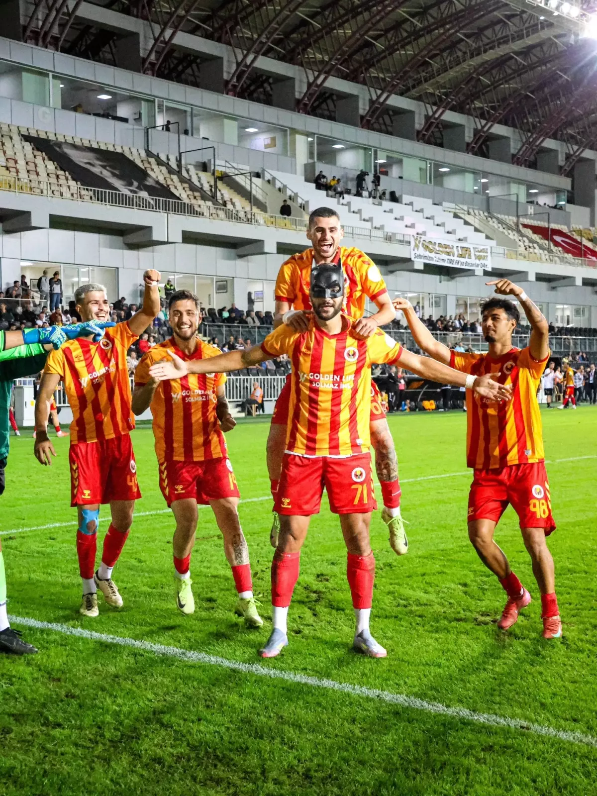 Tire FK, İzmir Çoruhlu’yu 4-0’la geçti!