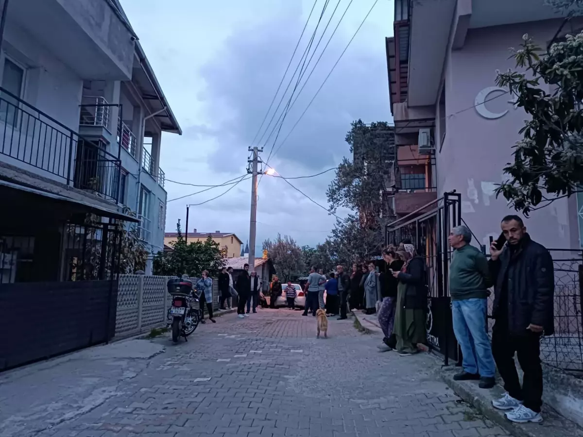 Baba, Engelli Kızını Vurduktan Sonra İntihar Etti