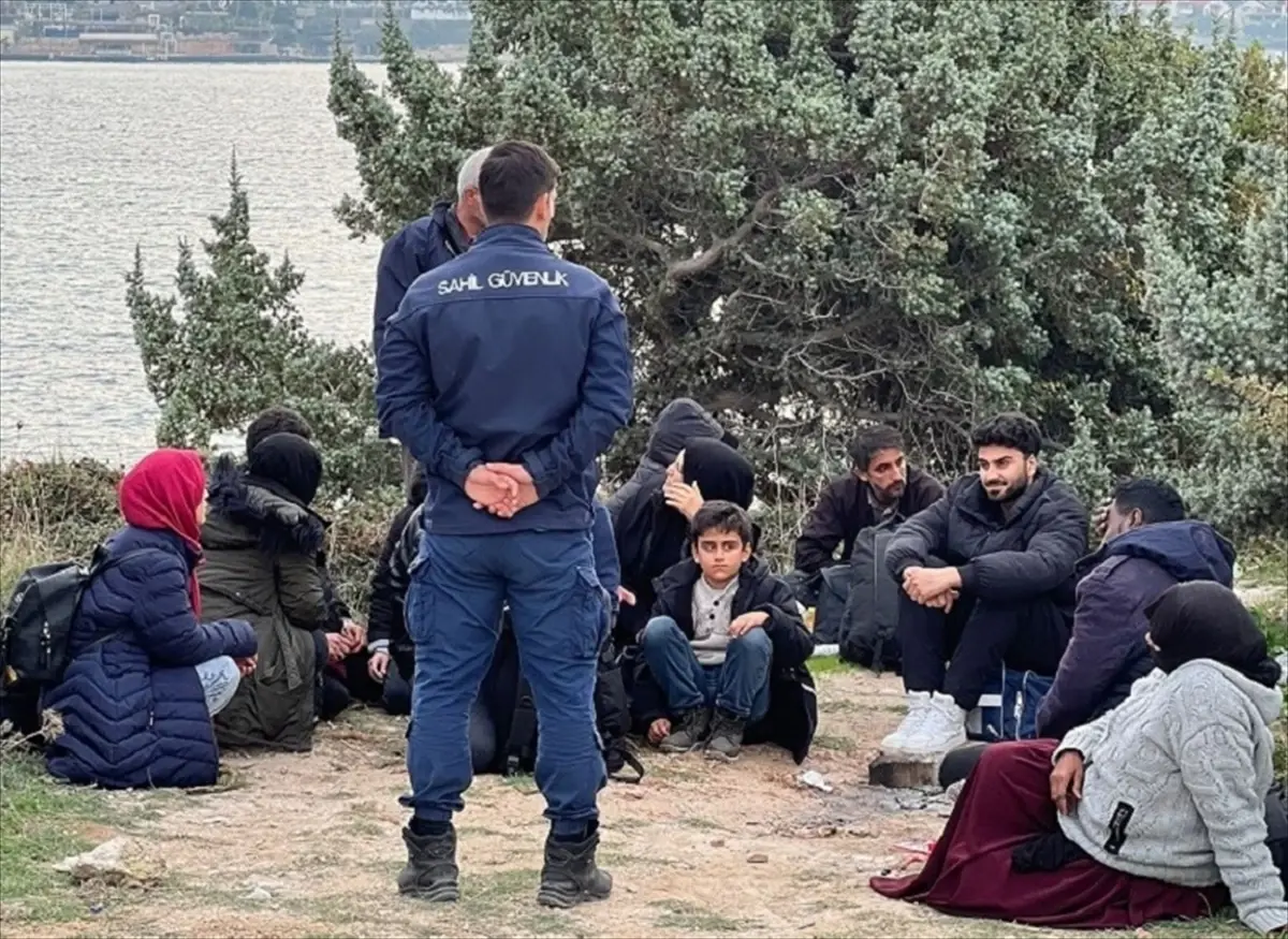 Çeşme’de 24 Düzensiz Göçmen Yakalandı!