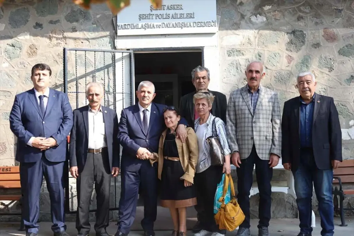 MHP İzmir’den 1100 Toplantı ile Halk Buluşması!