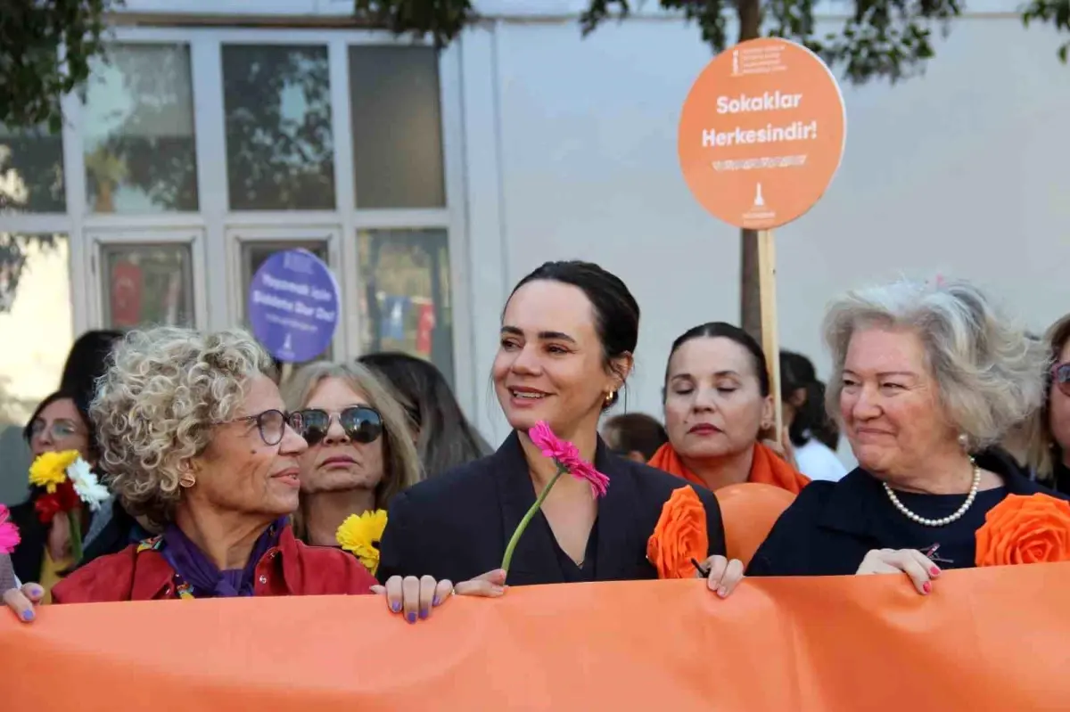 Kadınlardan Şiddete Karşı Turuncu Yürüyüş!