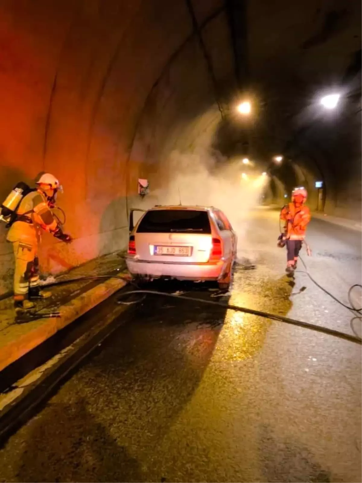 İzmir’de Tünelde Yangın Paniği: Can Kaybı Yok!