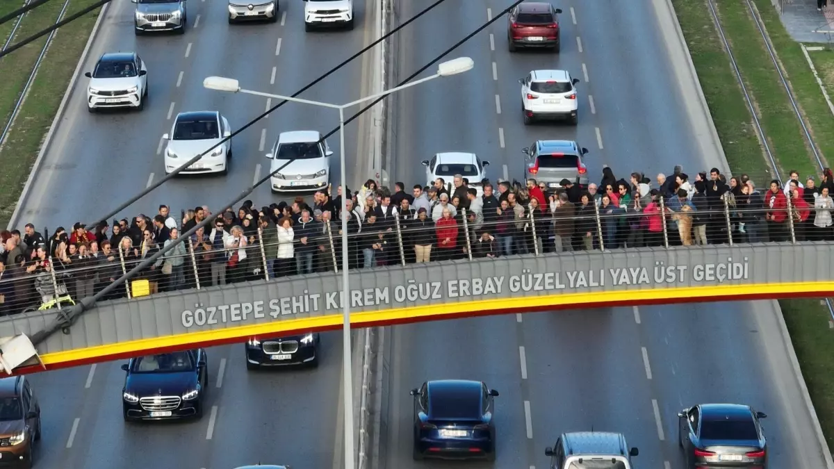 Atatürk’ü Anarken Fedakarlık Vurgusu