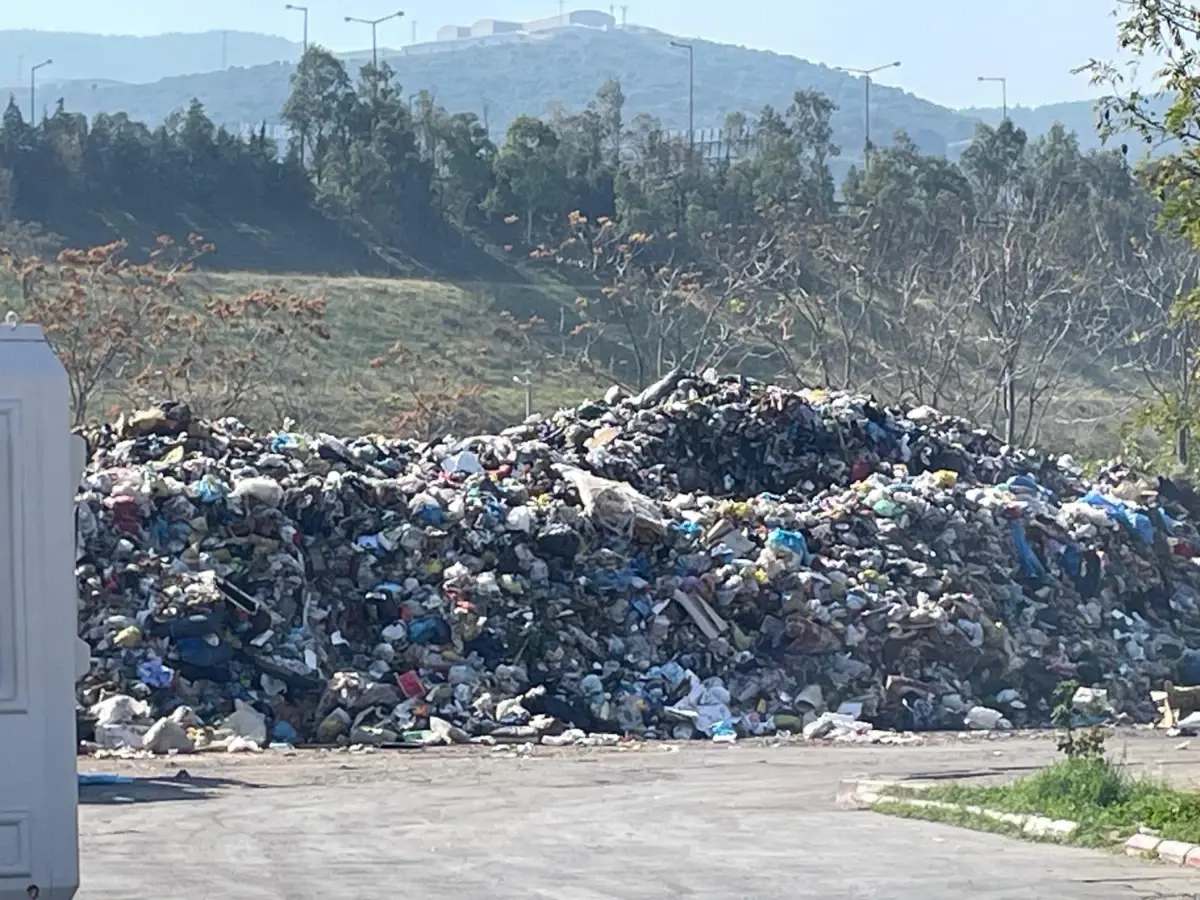 Uzundere’de Çöp Tepkisi: Halk Sabrı Tükenmek Üzere!