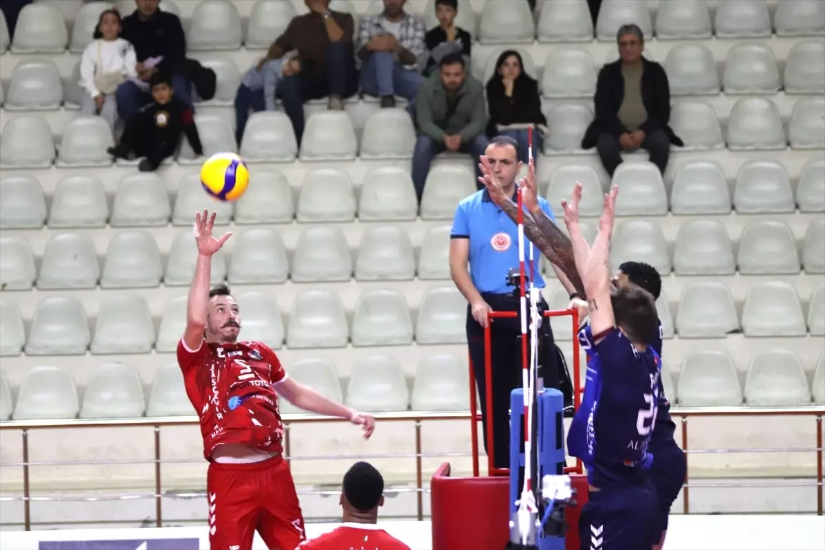 Altekma, Akkuş Belediyespor’u 3-0 Geçti!