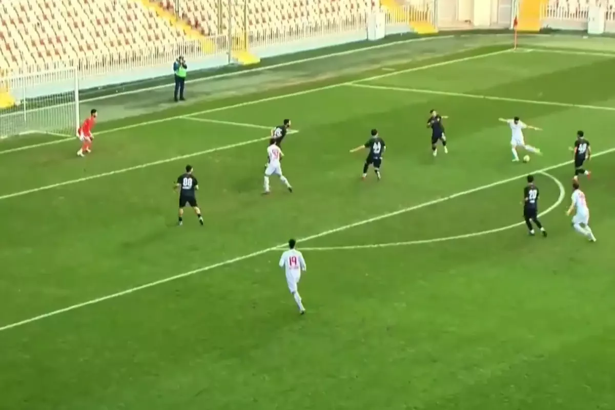 Afyonspor Tarihinde Bir Çöküş: 14 Futbolcu Gitti!