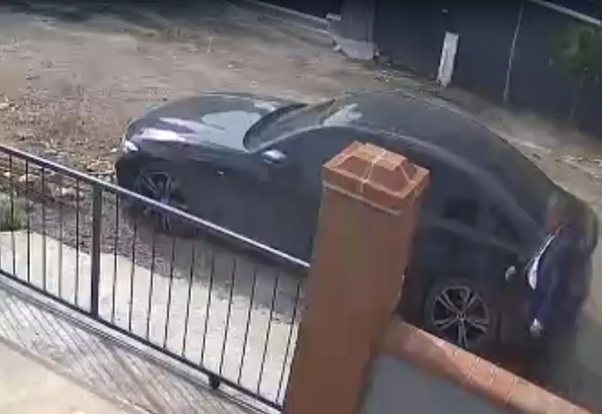 İzmir’de İş İnsanı Silahlı Saldırıya Uğradı!