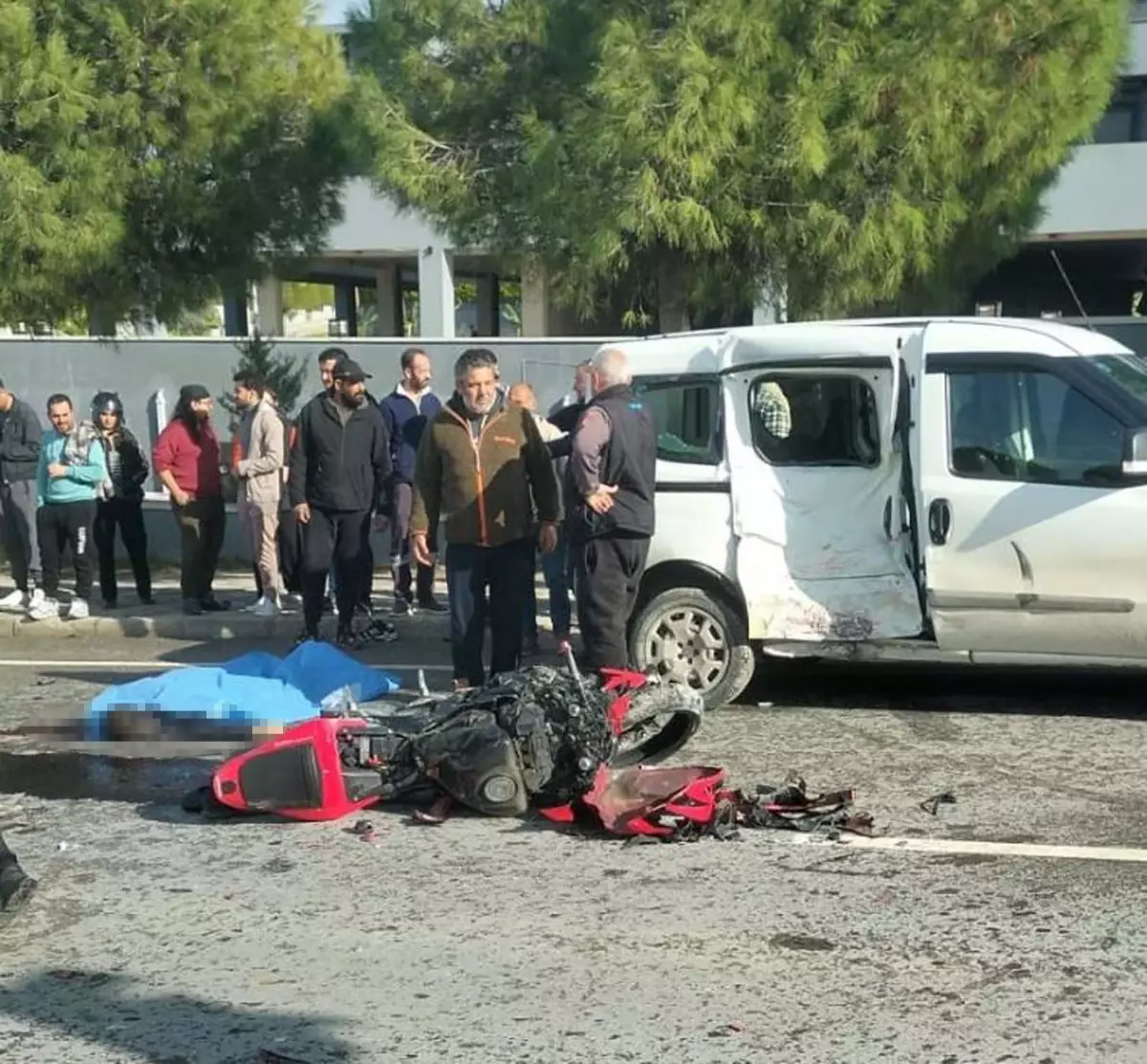 Çeşme’de Motosiklet Kazası: 1 Ölü, 1 Yaralı