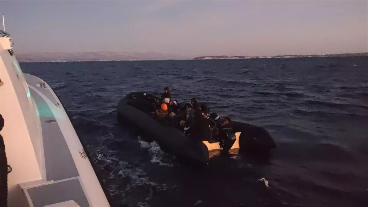 İzmir’de 79 Düzensiz Göçmen Yakalandı!