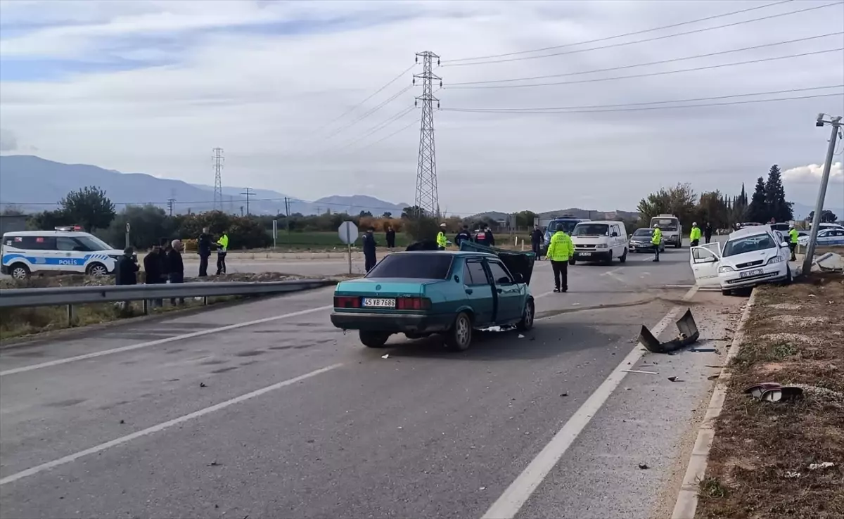 Ödemiş’te Trafik Kazası: 5 Yaralı!