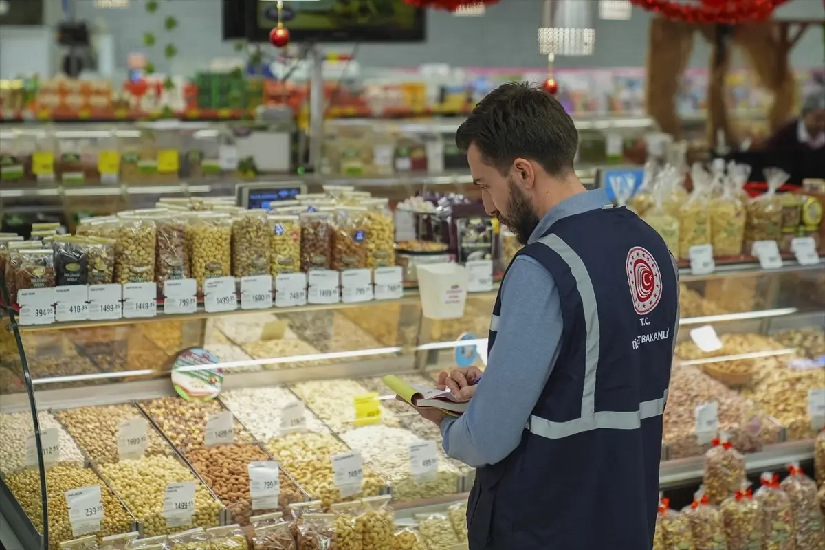 İzmir’de Fahiş Fiyat Denetimi Yılbaşı Öncesi