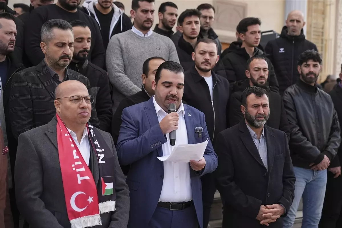 İzmir ve Denizli’de Gazze İçin Protesto Gösterisi