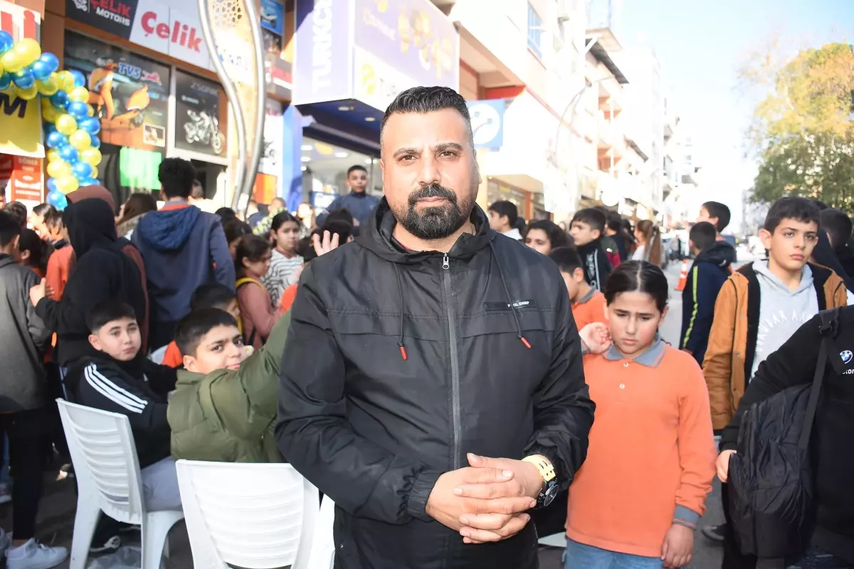 Sadettin Saran Etkisiyle Ücretsiz Döner Dağıtıldı!