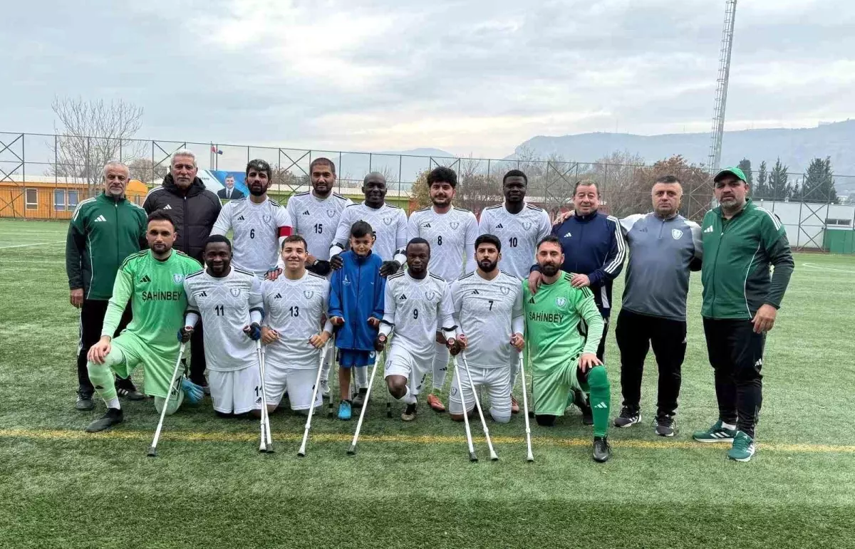 Şahinbey Ampute, İzmir’i 11-0 ile devirdi!