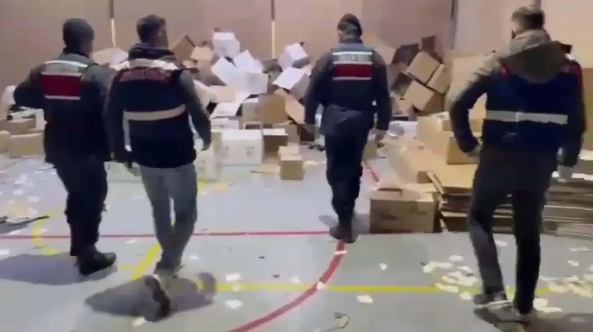 Yılbaşı Öncesi Etil Alkol Operasyonu: 2,850 Litre Ele Geçirildi!