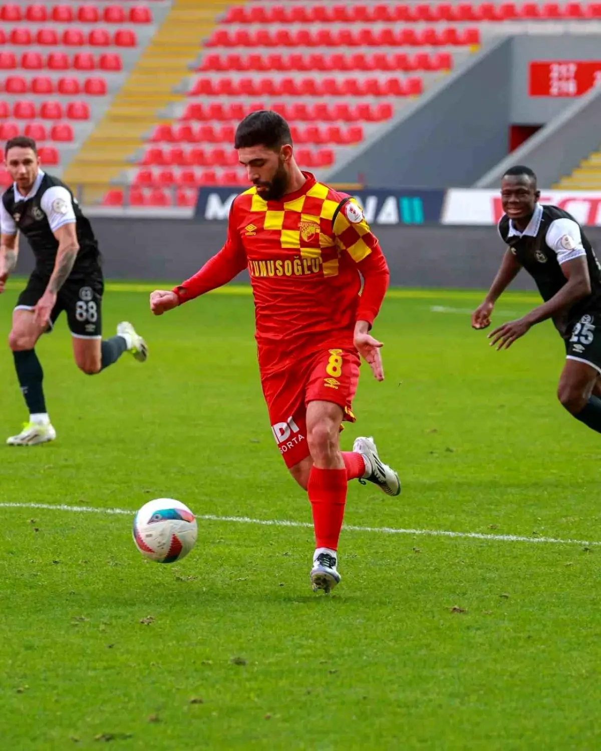 Göztepe’den Çorum FK’ya Transfer Şoku!