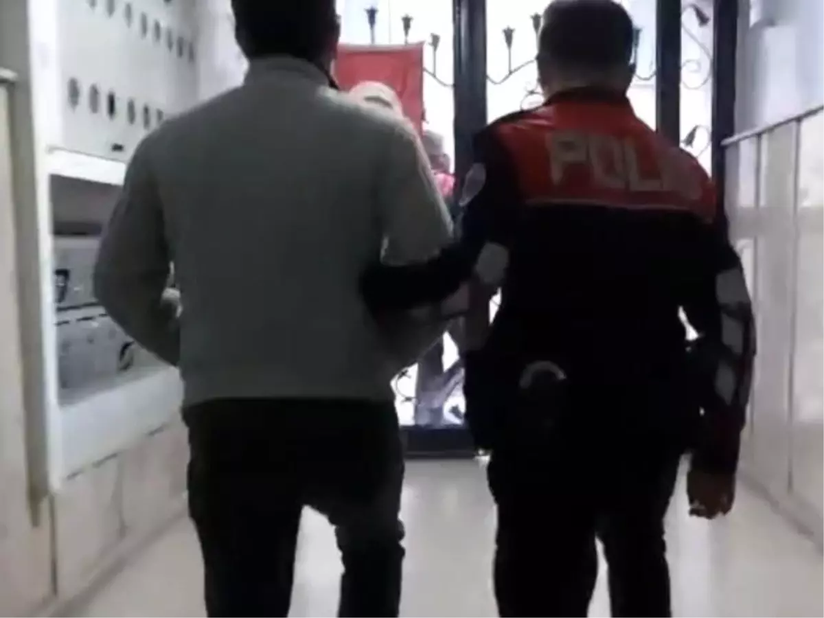 İzmir’de Eş Zamanlı Operasyonda 143 Zanlı Yakalandı!