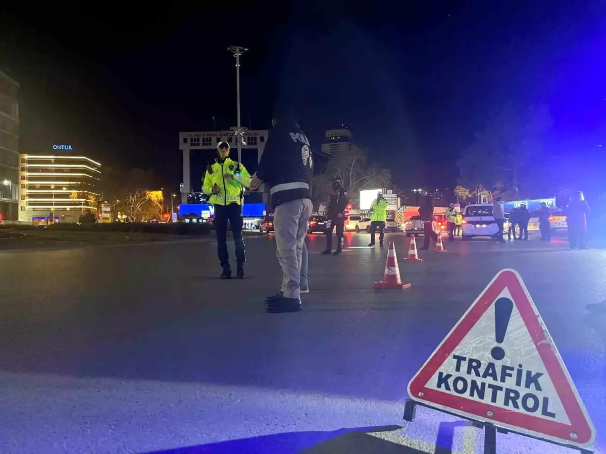 İzmir’de Yeni Yıl Güvenliği İçin Dev Denetim!