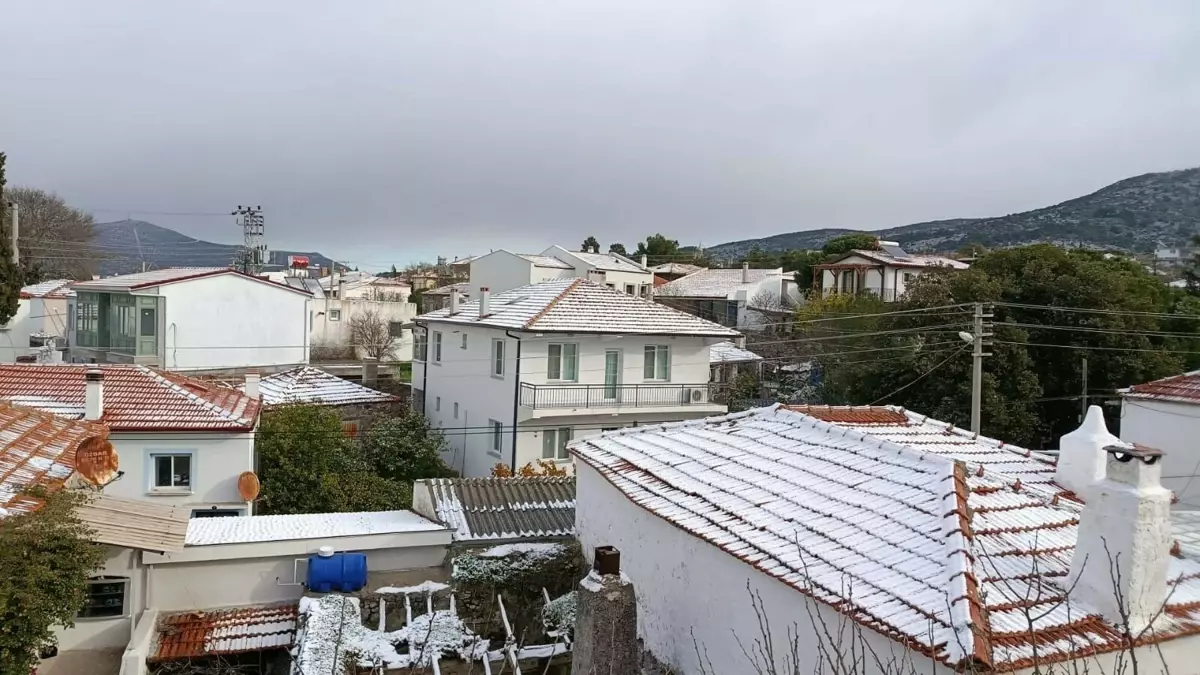 İzmir’in Yüksek Kesimlerinde Kar Manzarası!